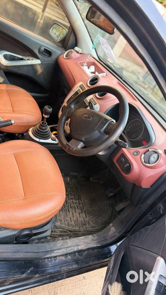 Ford Figo, 2010, Petrol