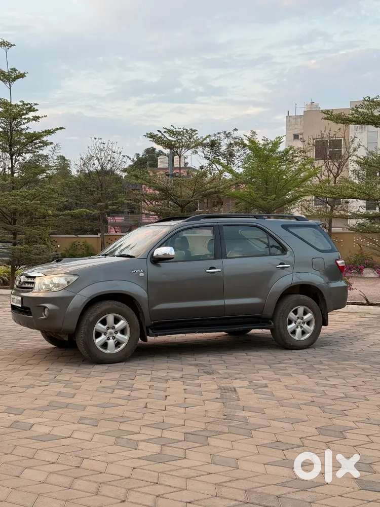 Toyota Fortuner 2011 Diesel Well Maintained