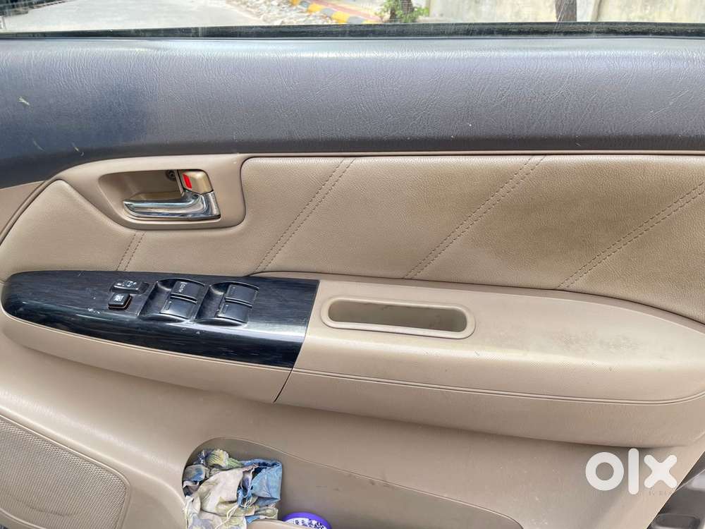 Toyota Fortuner 2011-2016 4x2 Manual, 2012, Diesel