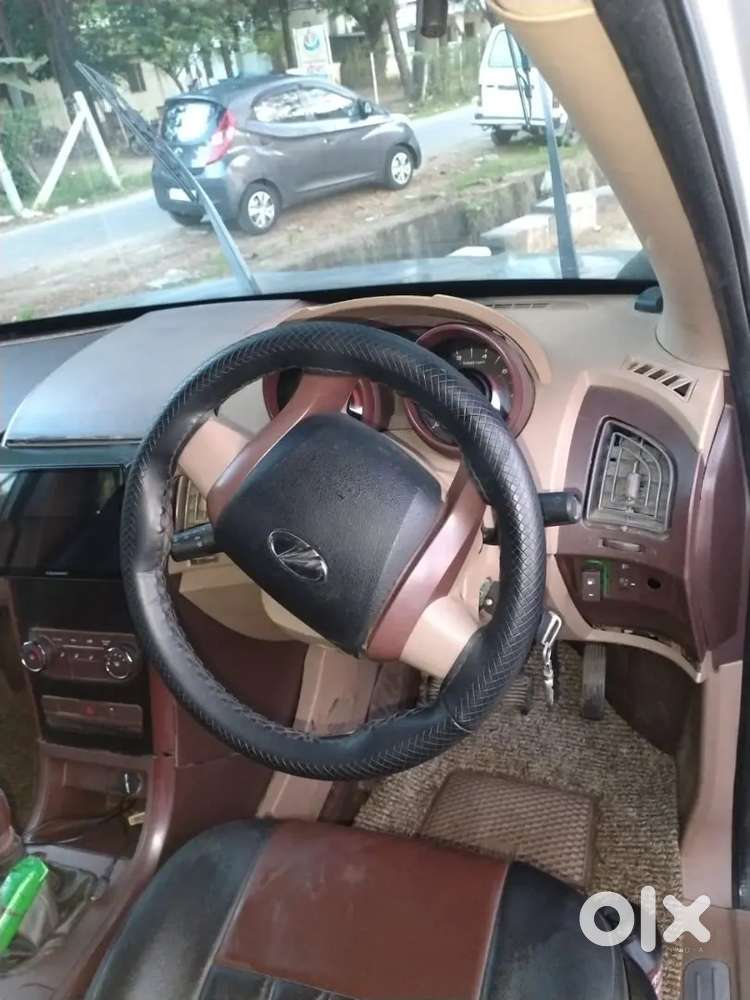 Mahindra Xuv500 2015