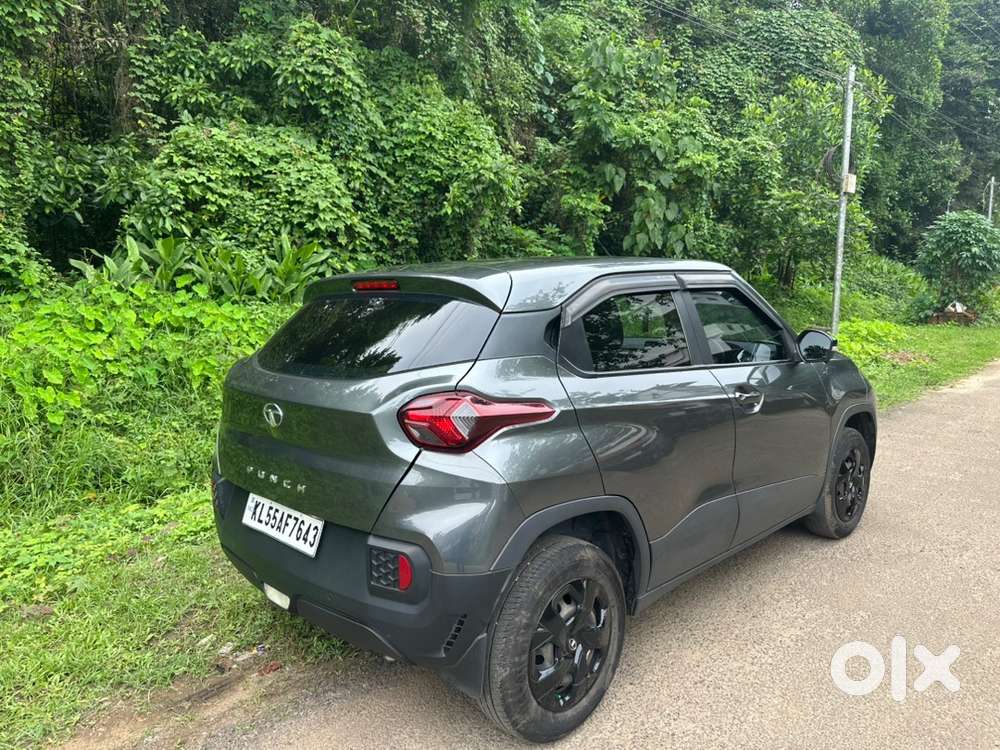 2022 Tata Punch Petrol Manual Adventure