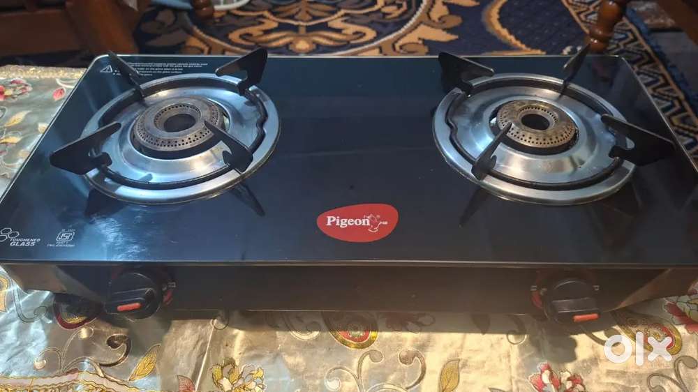 Pigeon gas stove (glass) and small ceiling fan with 4 blades