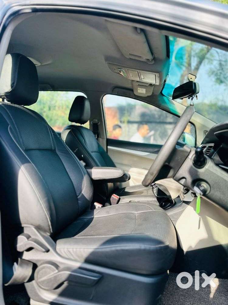 Mahindra Marazzo M6 8str, 2018, Diesel