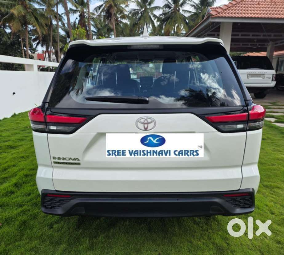 Toyota Innova Hycross 2.0 Gx 7 Str, 2025, Petrol