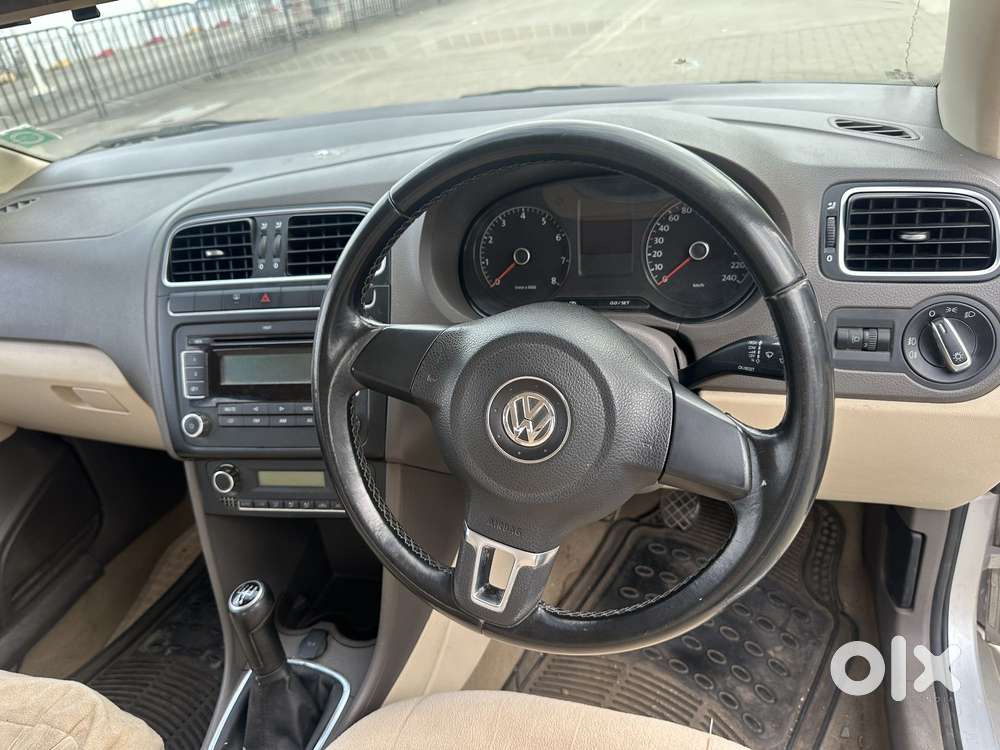 Volkswagen Vento Petrol Highline, 2010, Petrol