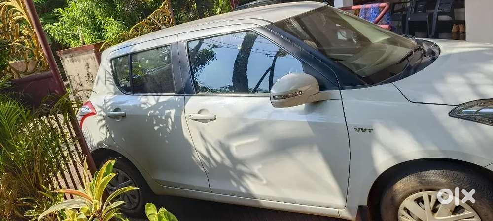 Maruti Suzuki Swift Vxi