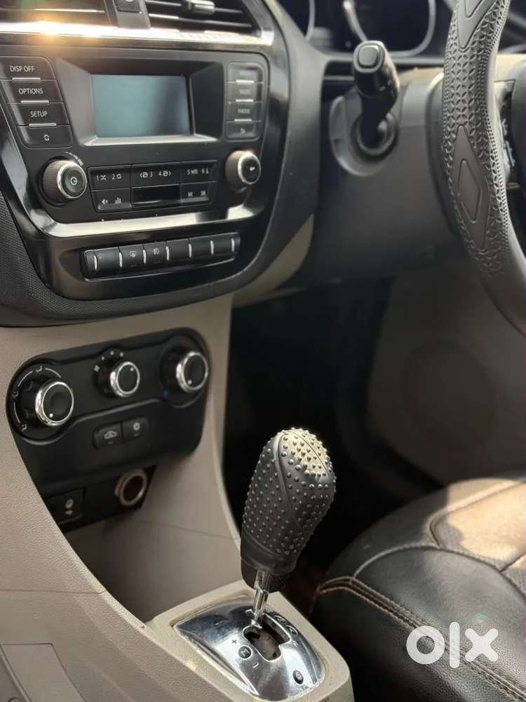 Tata Tiago Xza, 2018, Petrol