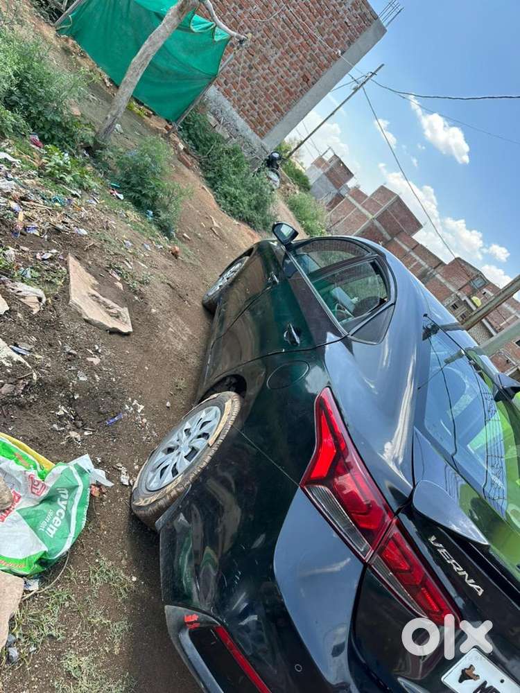 Hyundai Verna Diesel 86942 Km Driven