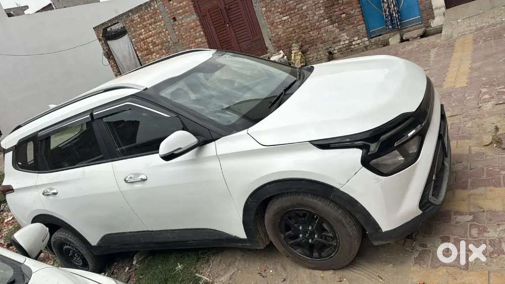 Kia Carens 2023 Lpg Good Condition