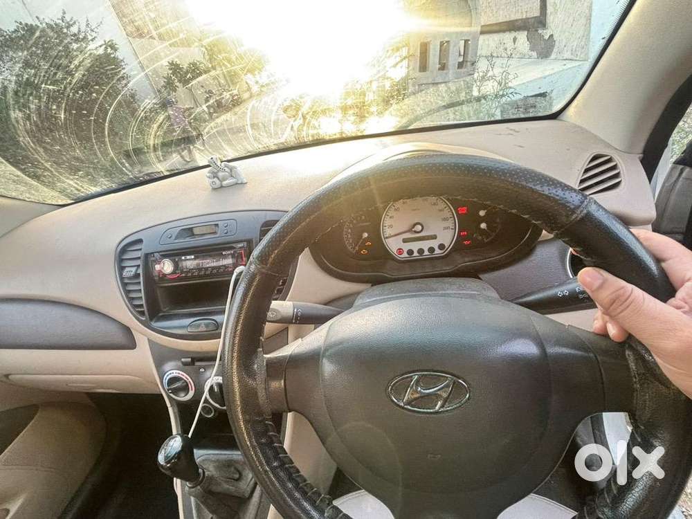 Hyundai I 10 Car Manual