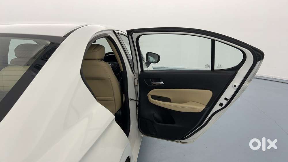 Honda City 1.5 Zx I-vtec Mt, 2023, Petrol