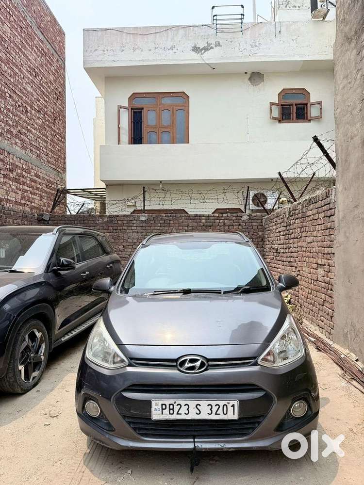 Hyundai Grand I10 2015 Diesel Well Maintained