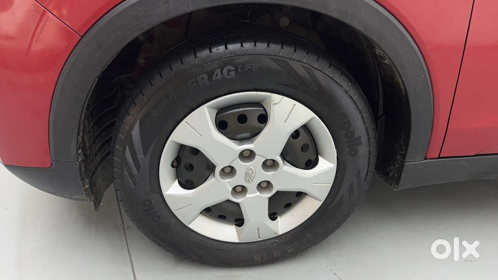 Mahindra Xuv300 1.2 W6 Amt Petrol, 2021, Petrol