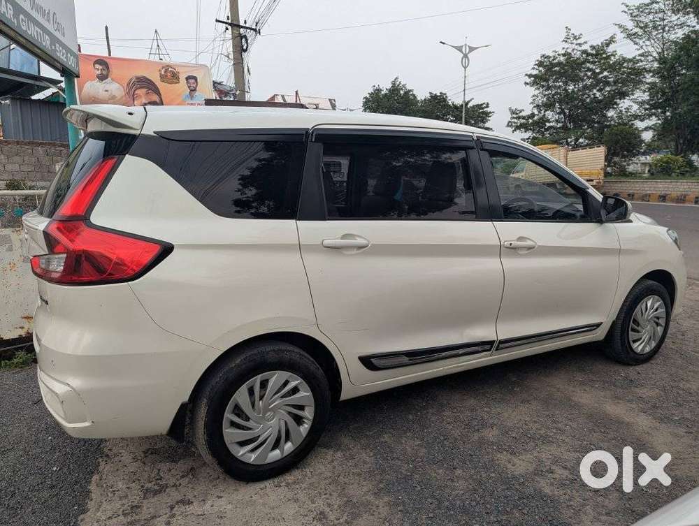 Maruti Suzuki Ertiga 1.5 Vxi, 2022, Petrol