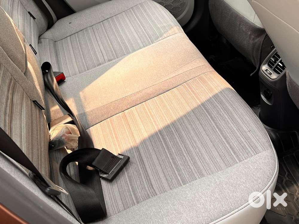 Hyundai Aura Sx Plus Automatic, 2020, Petrol