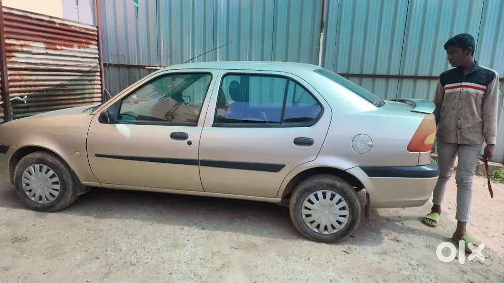 Ford Ikon 2006 Petrol 90000 Km Driven
