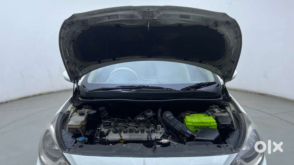 Hyundai Verna Fluidic 1.6 Crdi Sx, 2012, Diesel