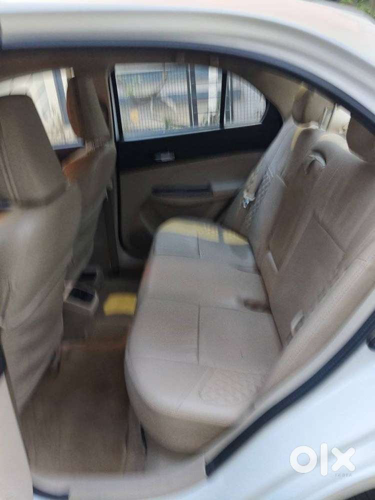 Maruti Suzuki Swift Dzire Vxi Optional, 2023, Petrol