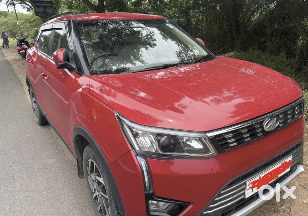 Xuv300 W8(o) Diesel Manual  65k Km  Warranty  Excellent Condition