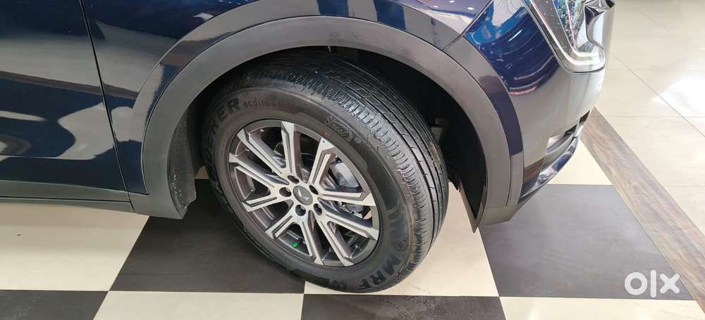 Mahindra Xuv700 2.0 Ax 7 Petrol At Luxury Pack Str, 2022, Petrol