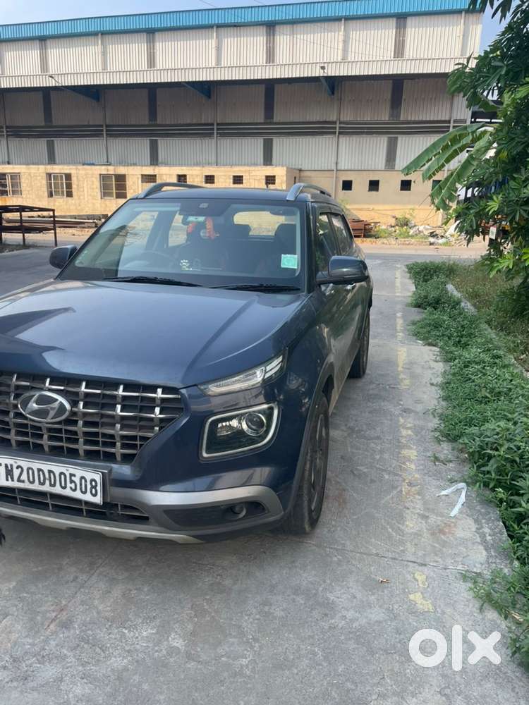 Hyundai Venue Petrol 2022