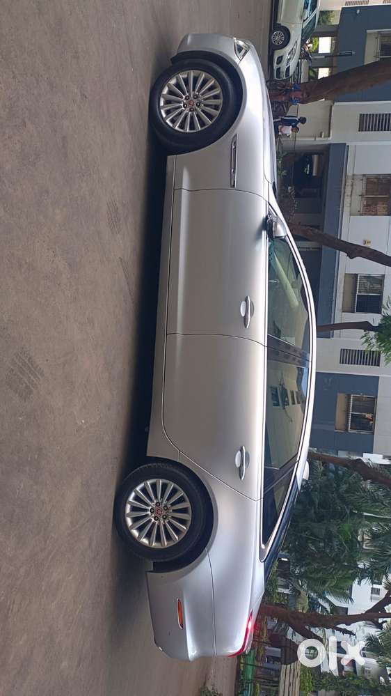 Jaguar Xj 2.0l Portfolio Lwb, 2017