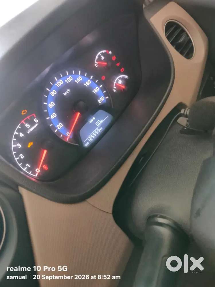 Hyundai Xcent Diesel 2015 Variant