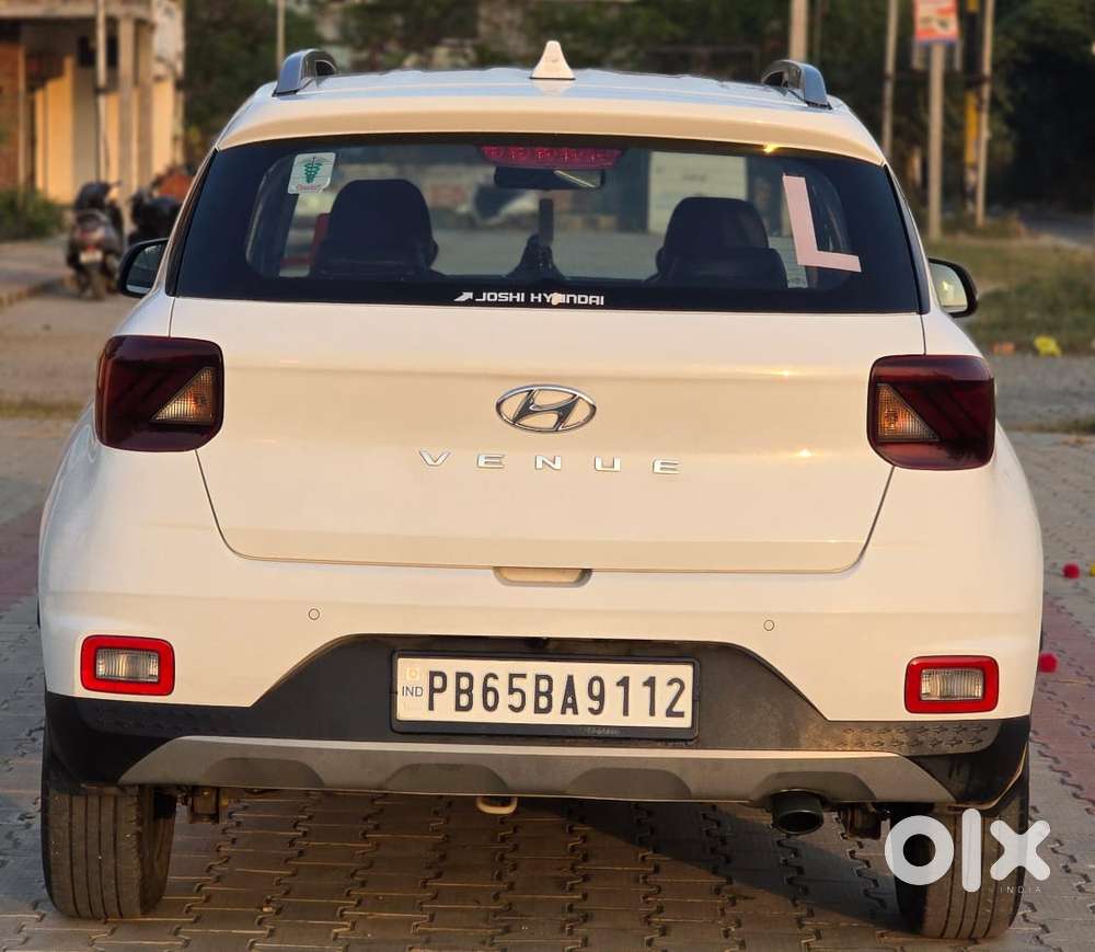 Hyundai Venue 1.2 S Plus, 2021, Petrol
