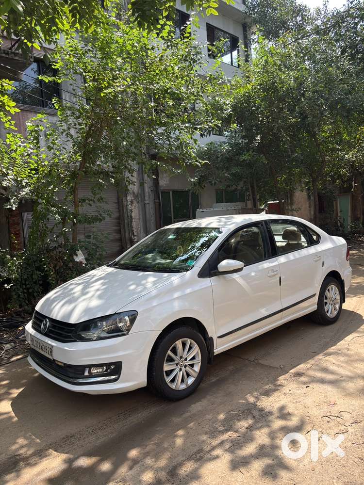 Volkswagen Vento 1.6 Highline Petrol Manual 2015 Cng On Paper (type-2)