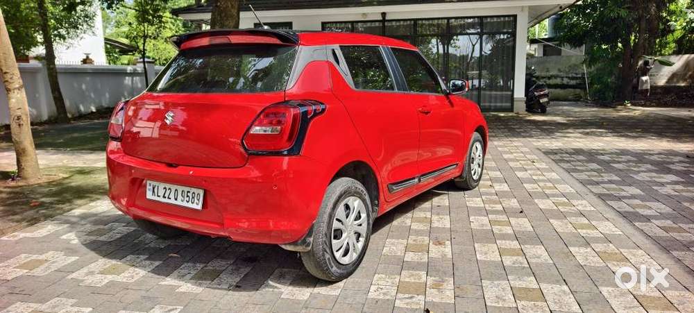 Maruti Suzuki Swift Vxi Ags, 2022, Petrol