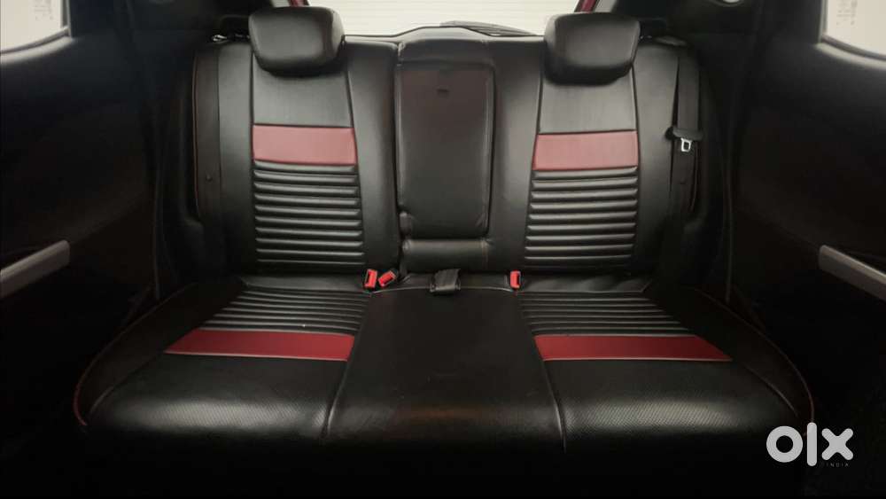 Nissan Magnite 1.0 Xv Premium Dual Tone, 2021, Petrol