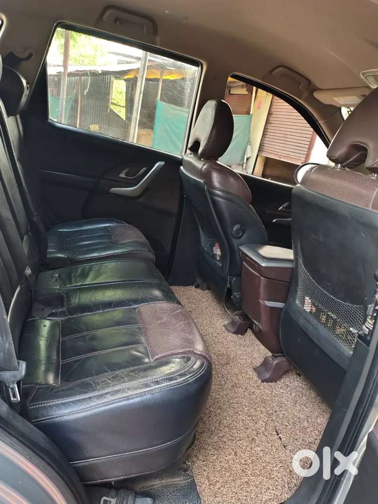 Mahindra Xuv500 2015