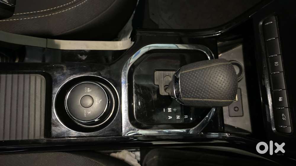 Tata Nexon 1.5 Revotorq Xza Plus S Amt, 2023, Petrol