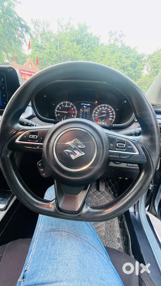 Maruti Suzuki Brezza 1.5 Zxi Smart Hybrid, 2023, Petrol