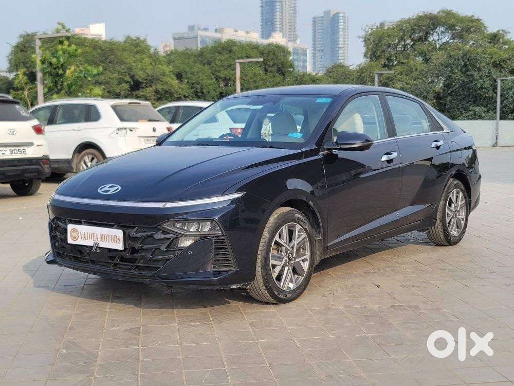 Hyundai Verna Sx (o) 1.5 Vtvt Ivt [2023 - 2026], 2023, Petrol