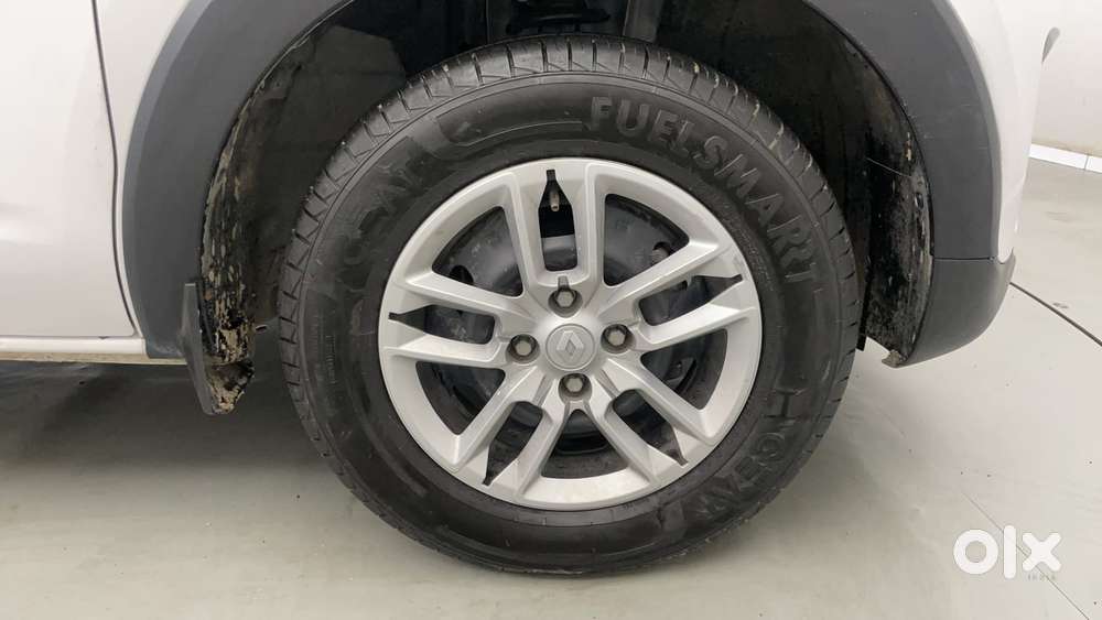 Renault Triber Rxl, 2024, Petrol