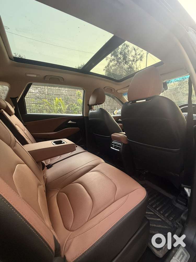 Mg Hector Plus Savvy Pro 1.5 Turbo Petrol Cvt 7 Str, 2024, Petrol