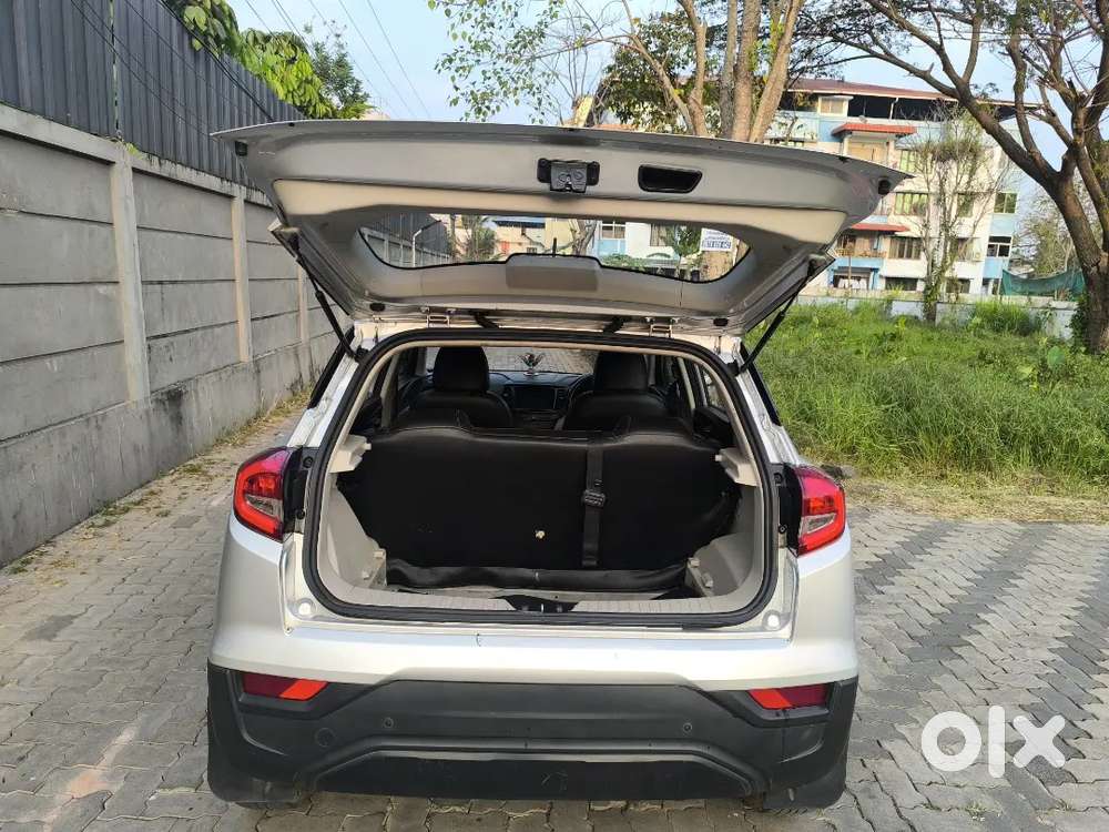 Mahindra Xuv300 W6 Ds Bs6 Mt  Well Maintained