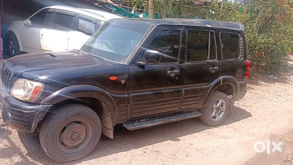 Gj 15 Mahindra Scorpio 2005