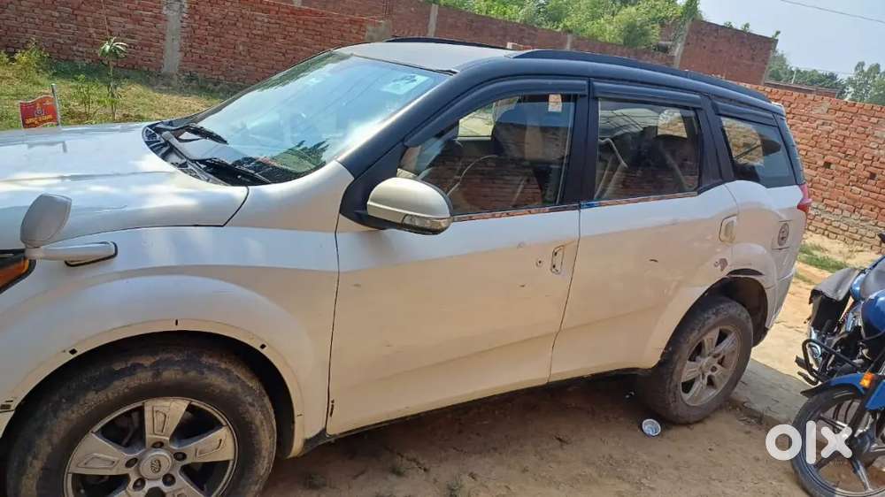 Mahindra Xuv500 2015