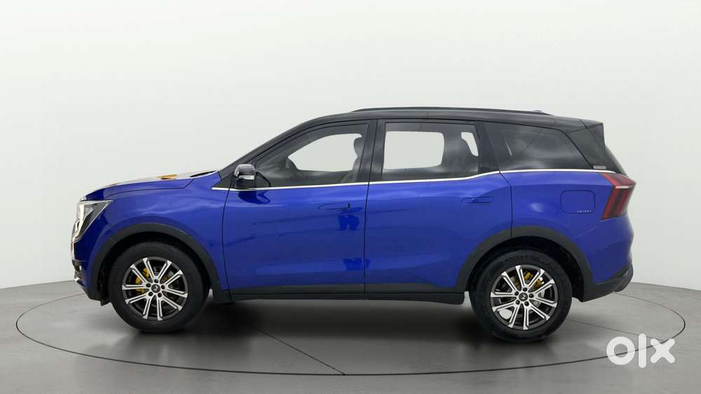 Mahindra Xuv700 2.0 Ax 7 Petrol At Luxury Pack Str, 2023, Petrol