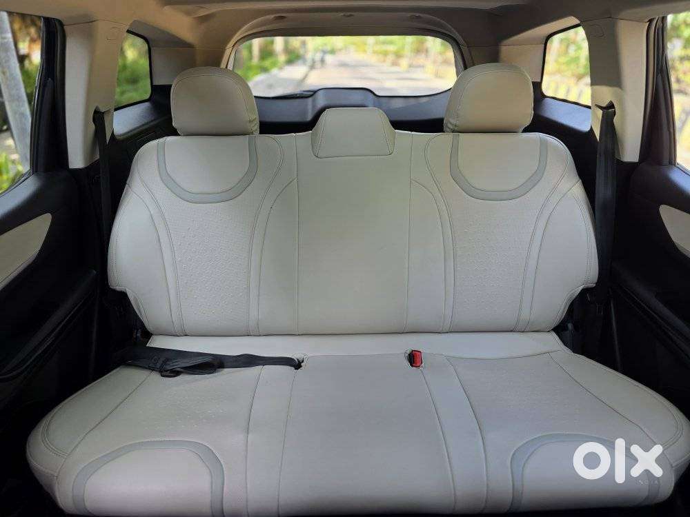Mahindra Xuv700 2.2 Ax 5 Diesel Mt Str, 2023, Diesel