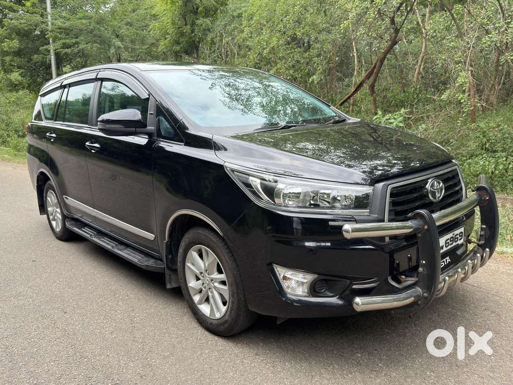 Toyota Innova Crysta 2.4 Gx Limited Edition 7 Str, 2023, Diesel
