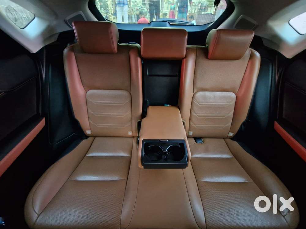 Lexus Nx 300h, 2019, Petrol