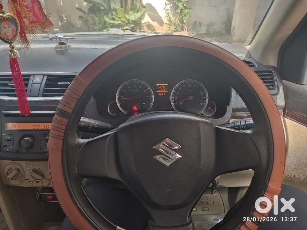 Maruti Suzuki Dzire 1.2 Vxi 2013