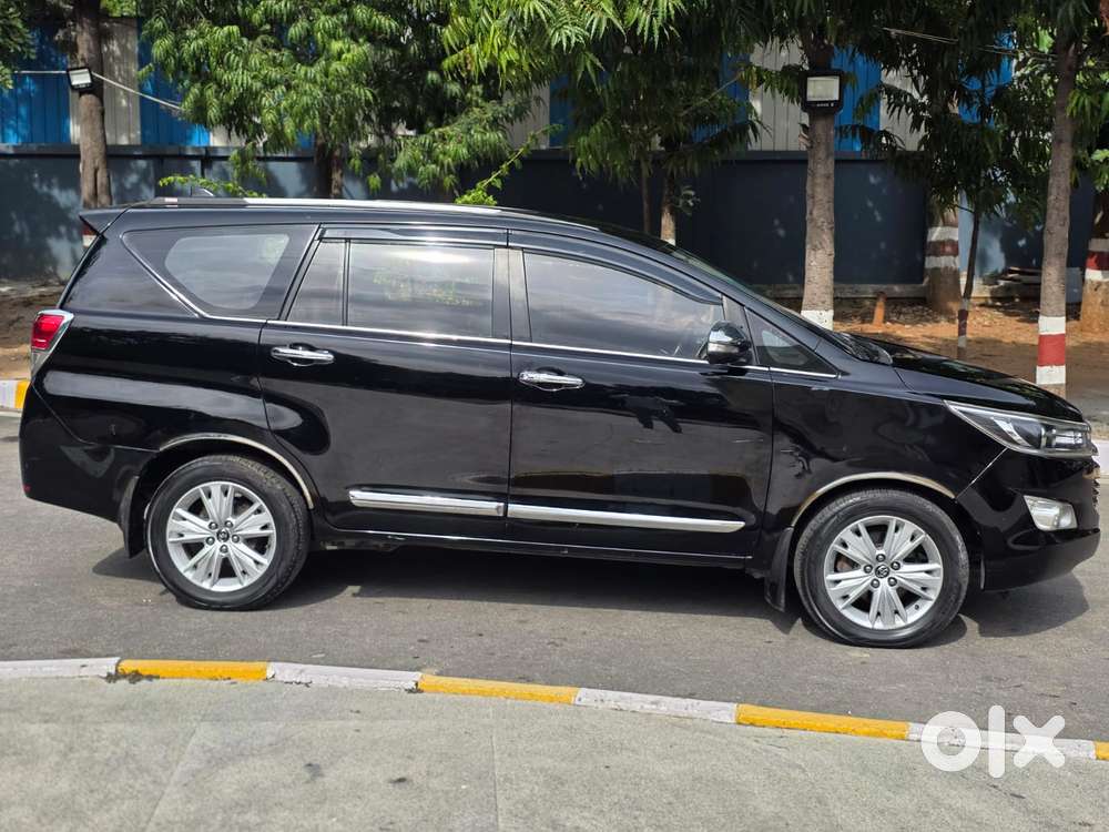 Toyota Innova Crysta Zx 2.4 Diesel 7 Seater, 2016, Diesel