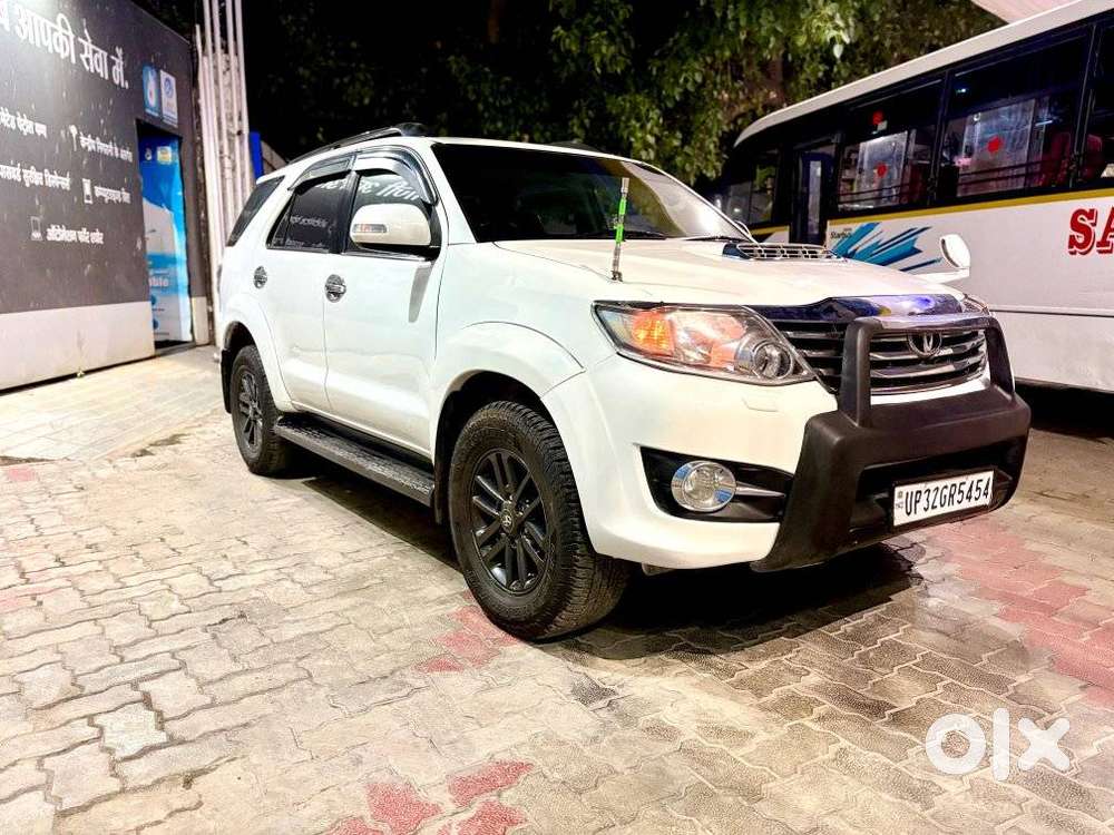 Toyota Fortuner 3.0 4x4 Manual, 2015, Diesel
