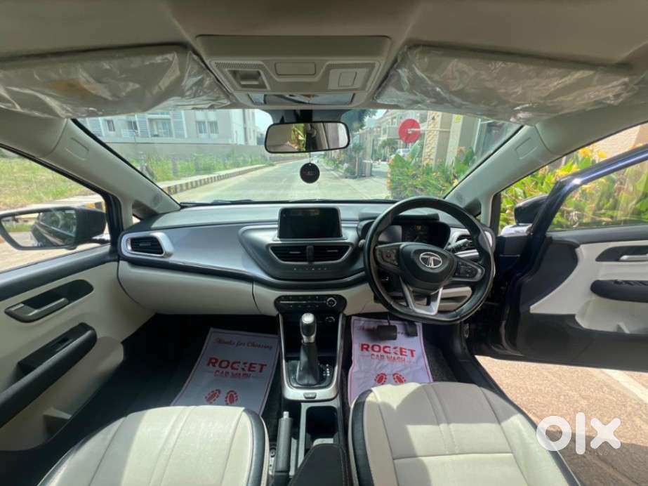 Tata Altroz 1.2 Xz Plus Rtn Dct, 2023, Petrol