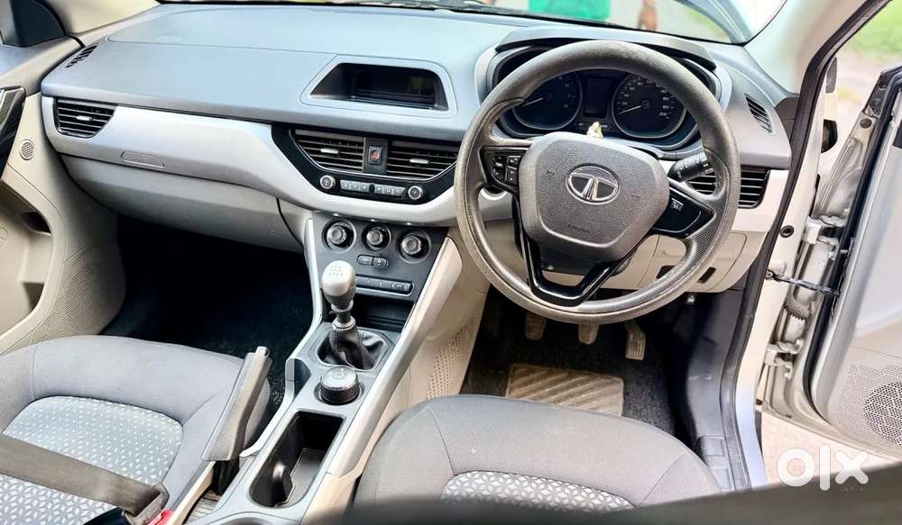 Tata Nexon 1.2 Revotron Xt, 2019, Petrol