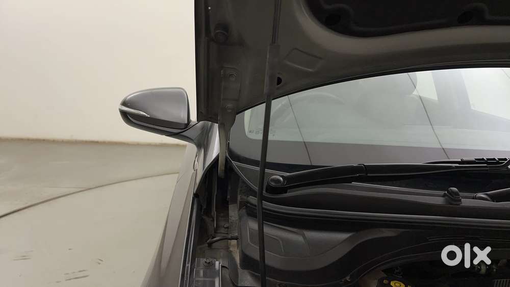 Hyundai Verna 1.5 Mpi Mt Sx (o), 2020, Petrol